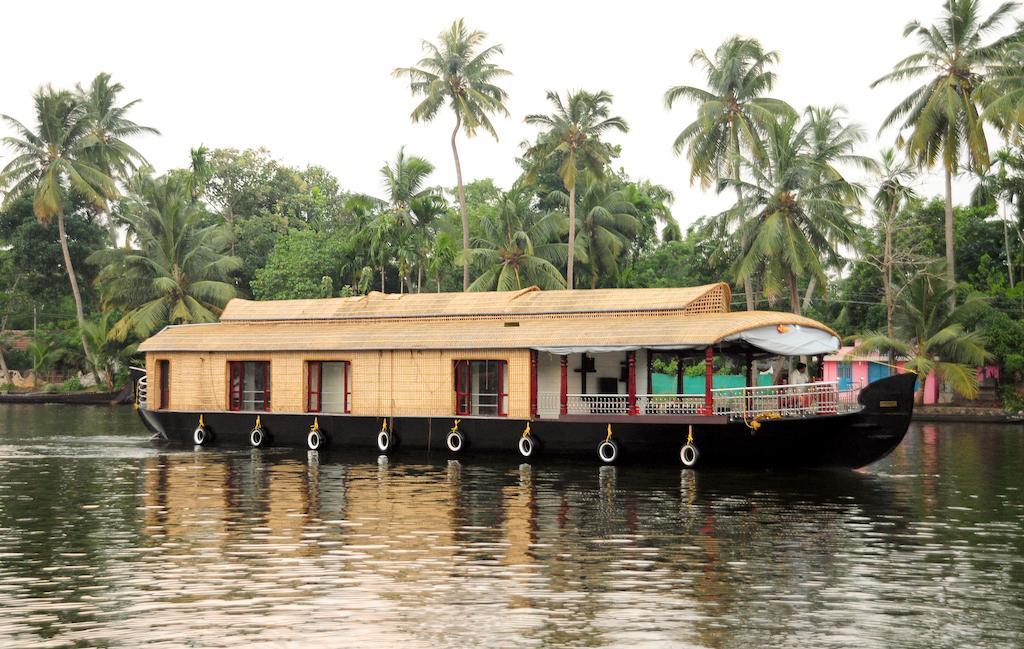 מלון Alappuzha Vaishnav Tours חדר תמונה